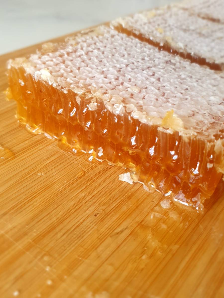 Natural Comb Honey - Image 2